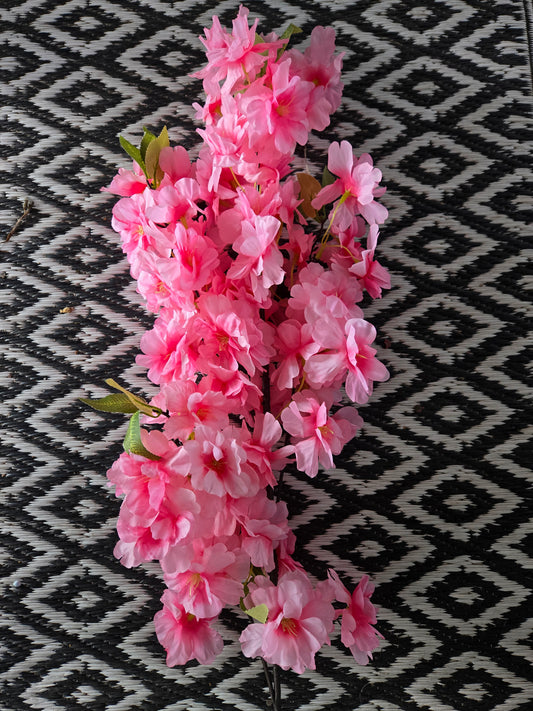 Boeket Sardinië met 5 of 10 Japanse kers kunstbloemen - zachtroze met hardroze hart